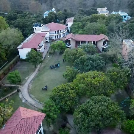 Jim Corbett Resort Рамнаґар Екстер'єр фото
