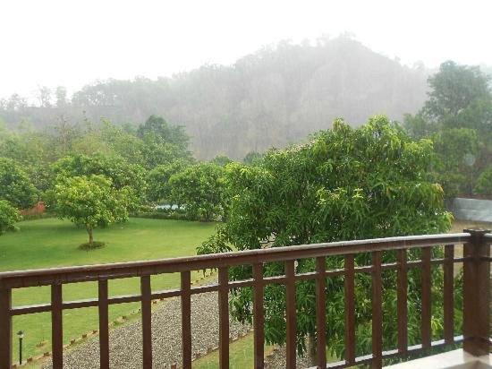 Jim Corbett Resort Рамнаґар Екстер'єр фото
