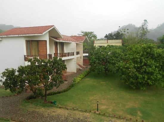 Jim Corbett Resort Рамнаґар Екстер'єр фото