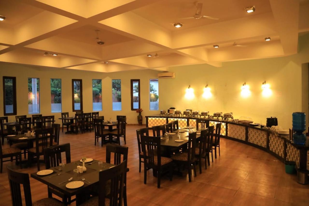 Jim Corbett Resort Рамнаґар Екстер'єр фото